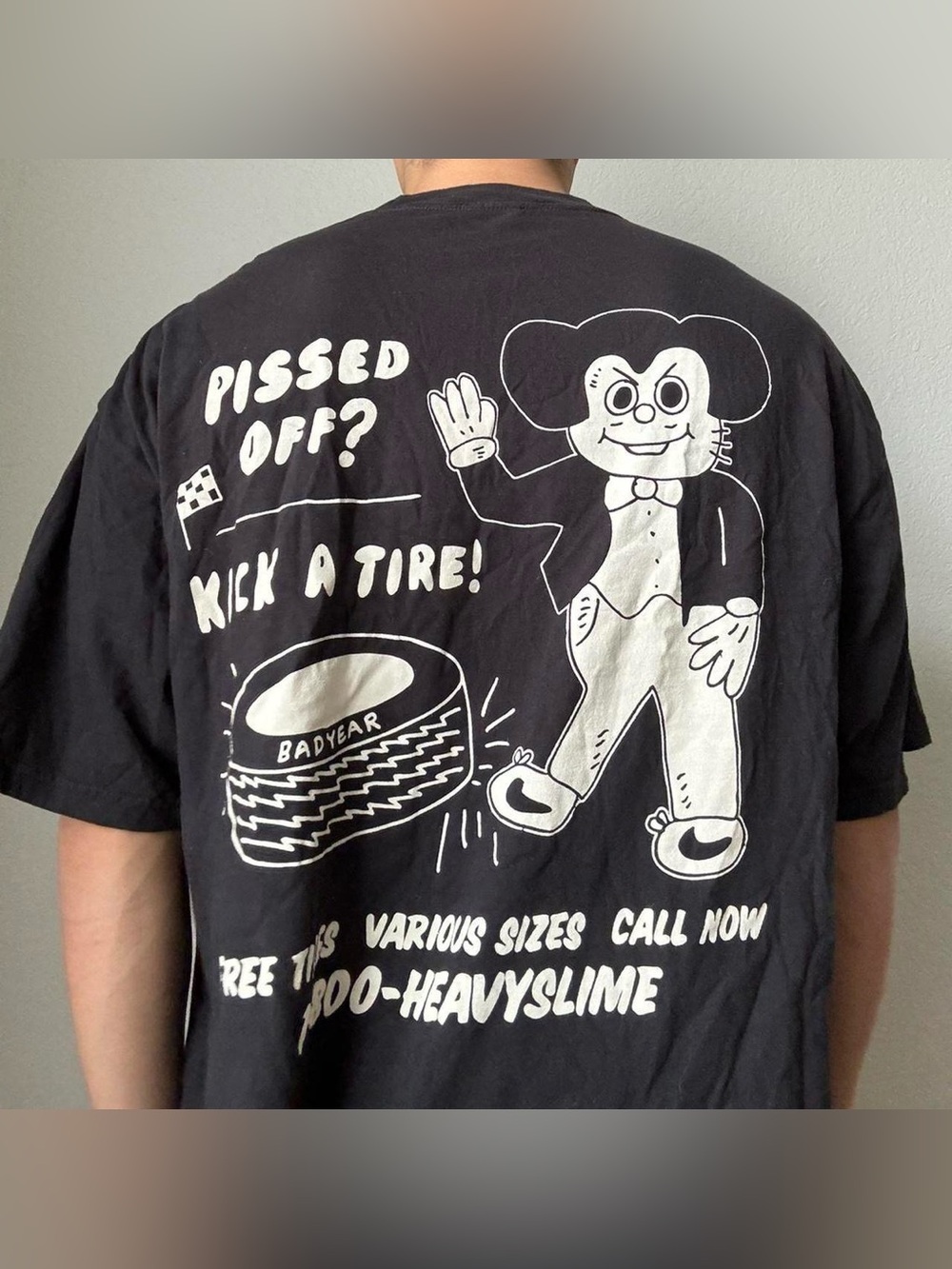 Vintage 2000s Kick a Tire! Graphics Black Tee Shirt